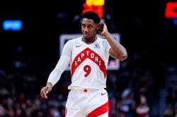 爱游戏体育网址-多伦多猛龙考虑交易侧翼球员RJ-巴雷特，面临兴趣不足的挑战