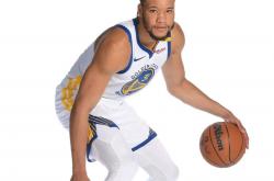 爱游戏体育首页-乐透秀凯文诺克斯成功签约芝加哥公牛，重返NBA赛场