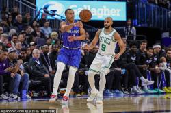 ayxsports-波士顿凯尔特人五连胜迎战密尔沃基雄鹿