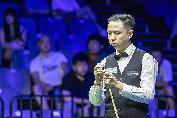 斯诺克英格兰公开赛：肖国栋张安达顺利晋级32强