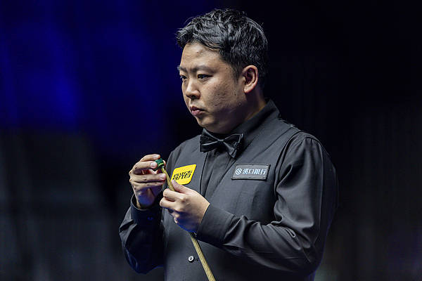 斯诺克英格兰公开赛：肖国栋张安达顺利晋级32强