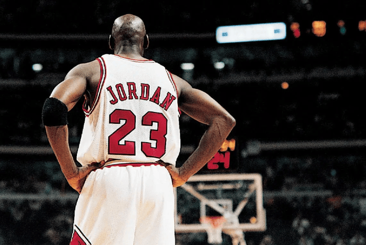 韦德谈NBA见过的最强7人：詹姆斯仅第三，榜首无悬念