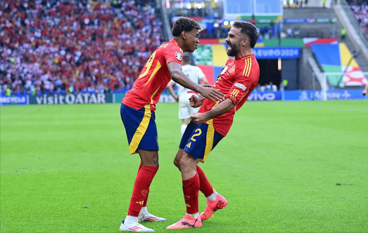 西班牙队曝内讧！亚马尔嘲讽皇马“偷窃”，卡瓦哈尔教训“小弟”