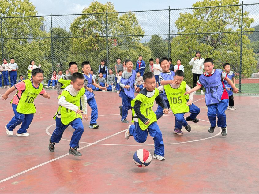 小篮球追逐大梦想 恩阳区文治实验学校首届“班超”联赛火热启幕